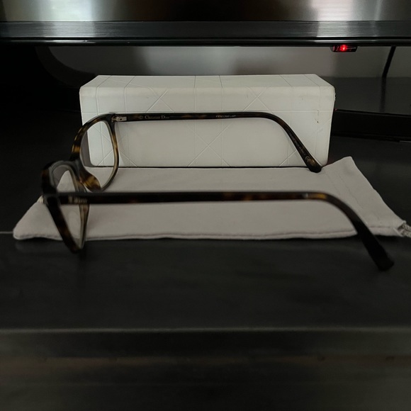 Dior Eyeglass Frames - Picture 5 of 6